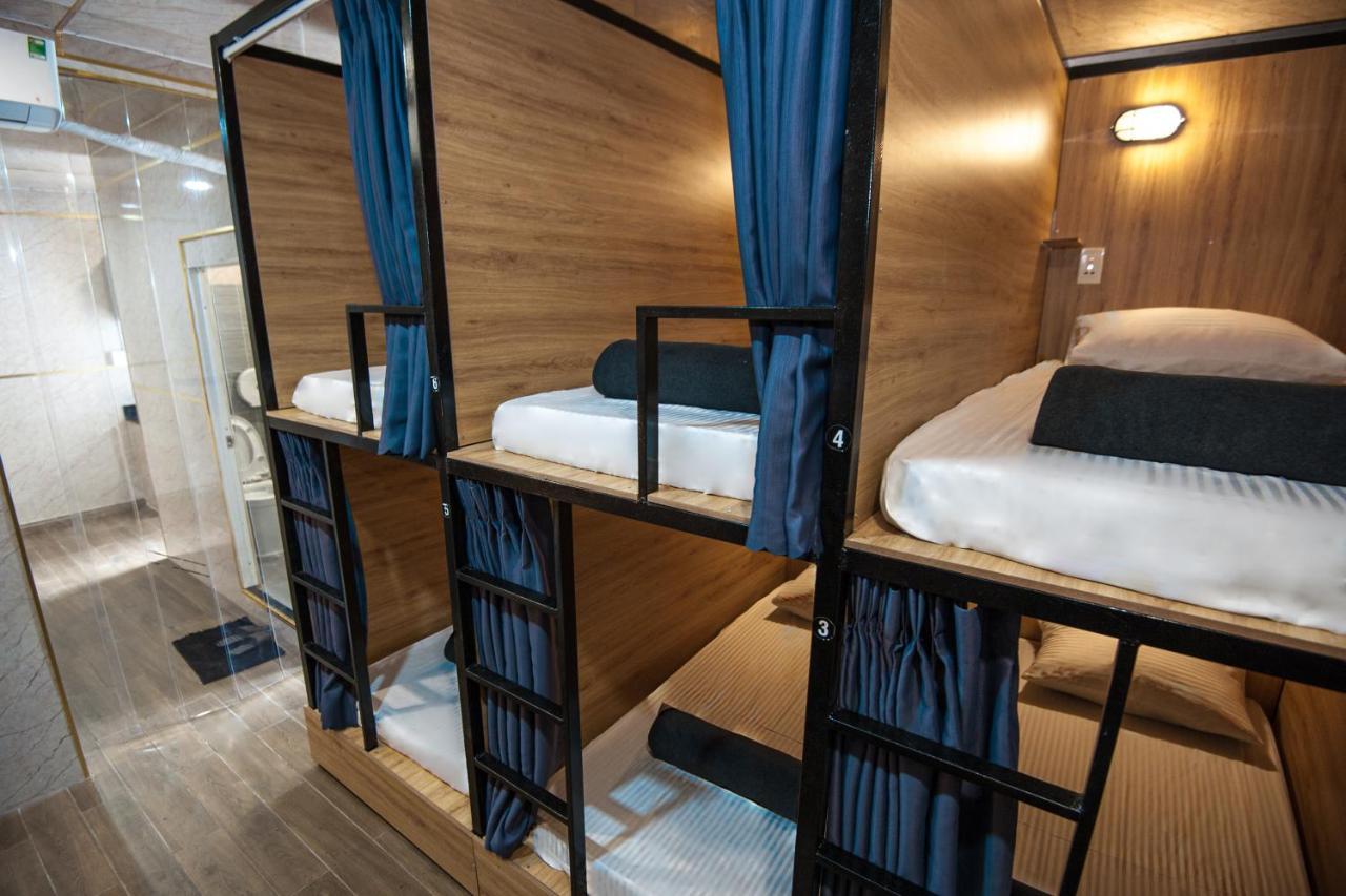 Saigon Hub Hostel ホーチミン市 エクステリア 写真