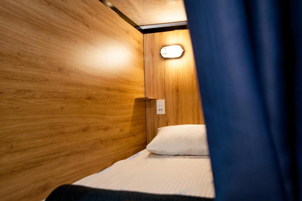 Saigon Hub Hostel ホーチミン市 エクステリア 写真