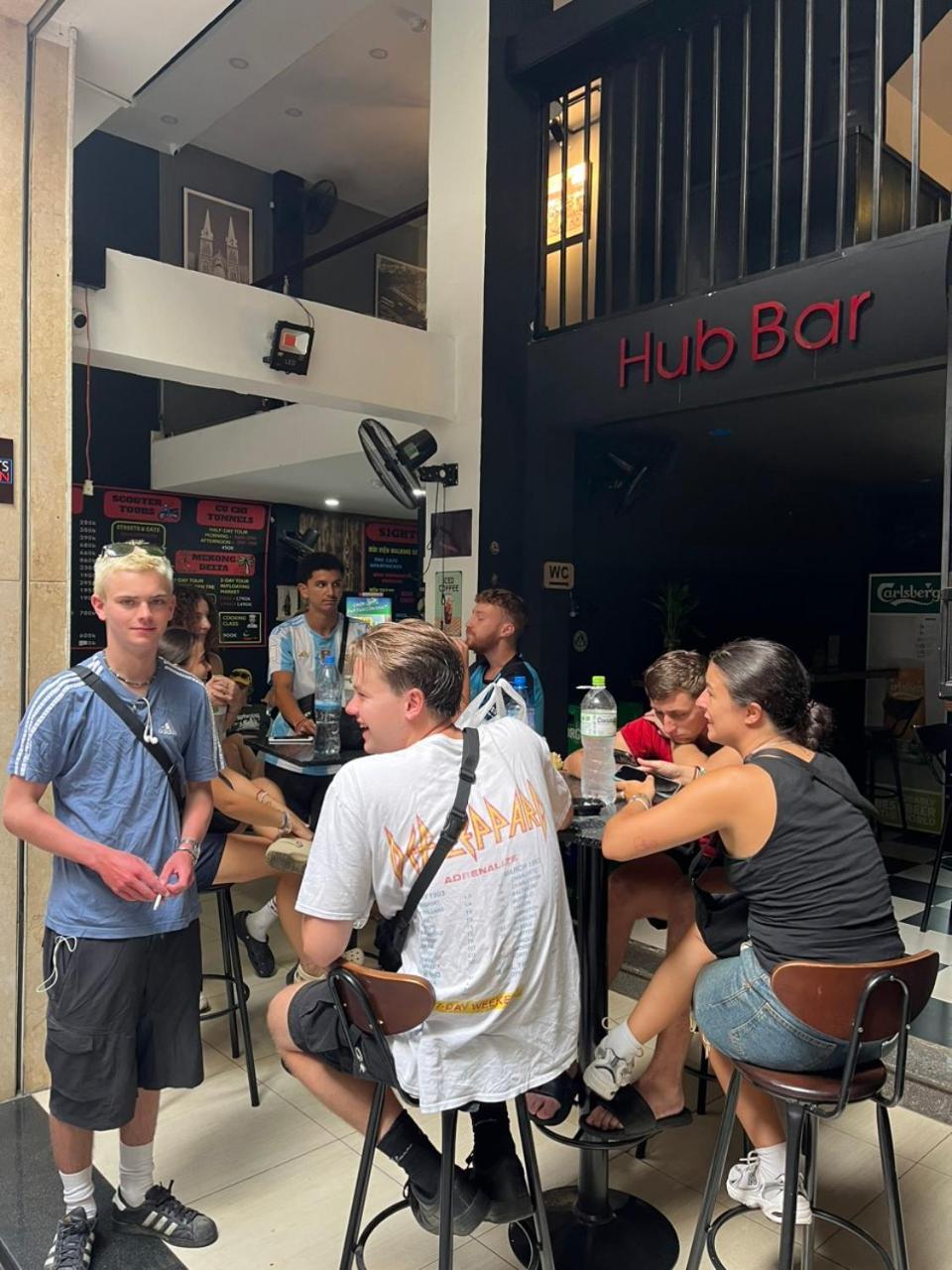 Saigon Hub Hostel ホーチミン市 エクステリア 写真
