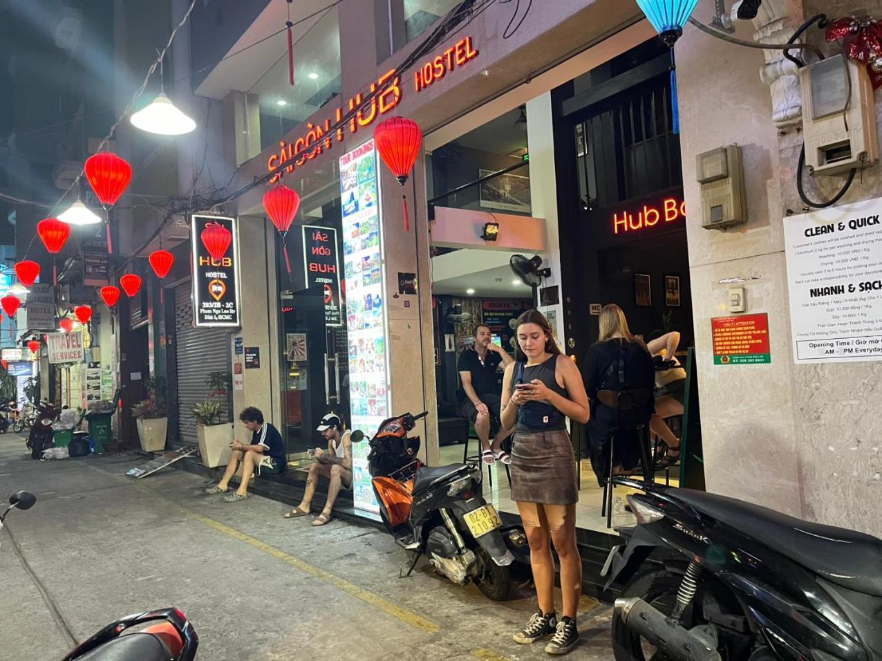 Saigon Hub Hostel ホーチミン市 エクステリア 写真