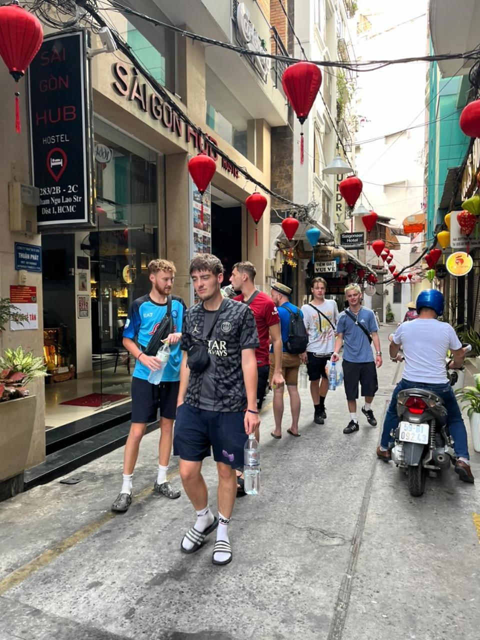 Saigon Hub Hostel ホーチミン市 エクステリア 写真